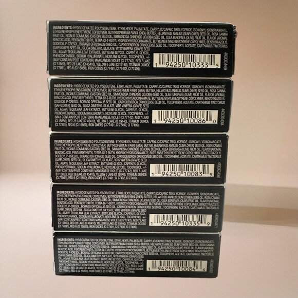 bareMinerals Nourishing Lip Oil — Shine, Adore, Spark, Delight, Charm - Picture 4 of 5